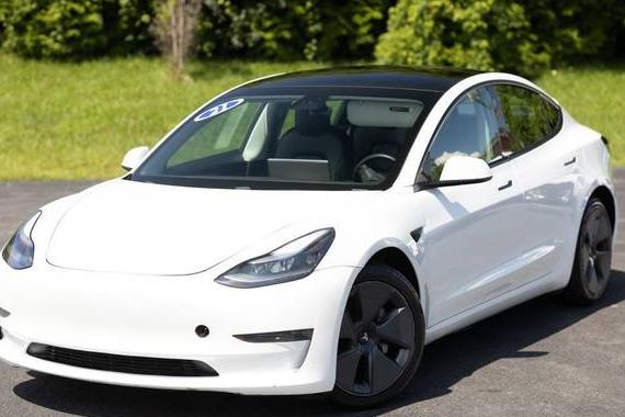 TESLA MODEL 3 2021 5YJ3E1EB8MF032782 image